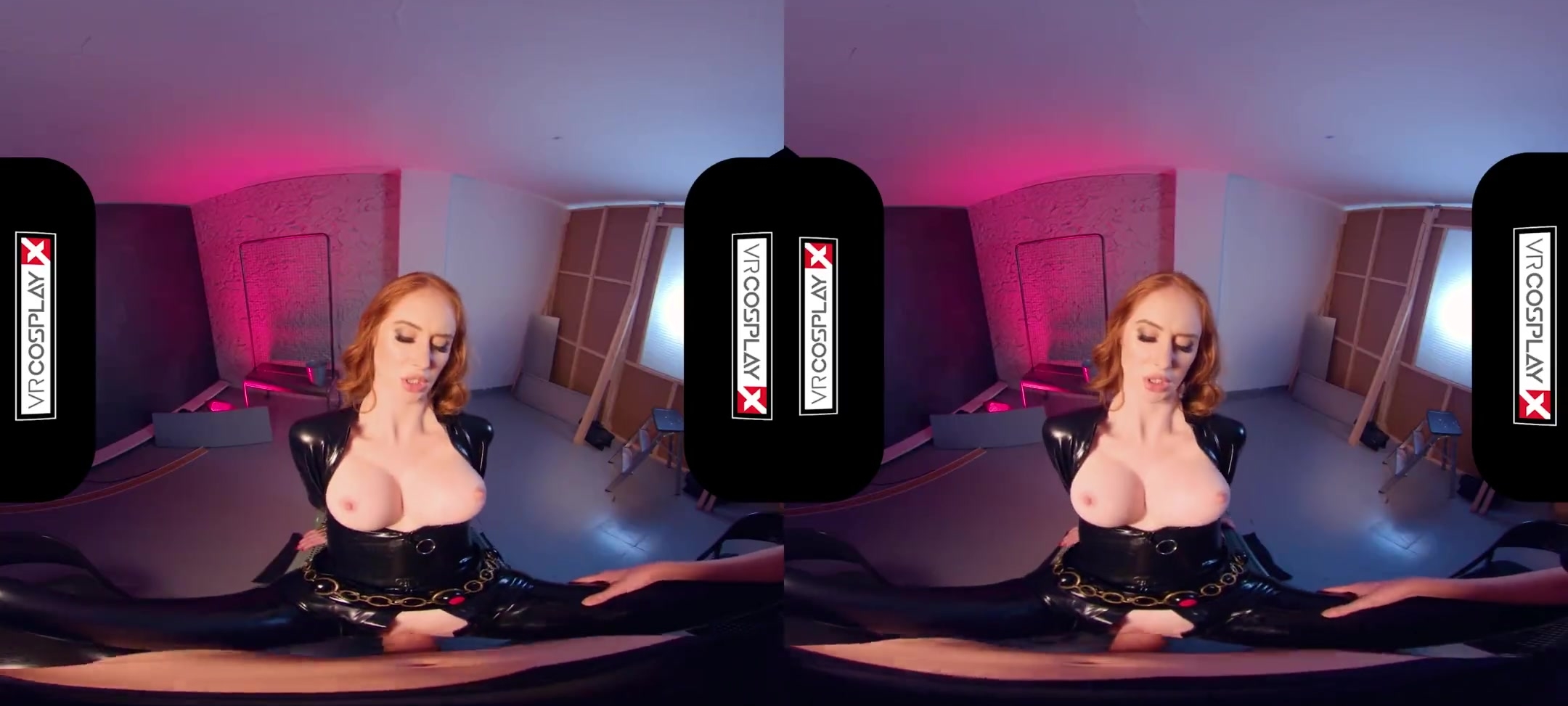 Cosplay de porno VR: la Viuda Negra salta sobre una verga dura